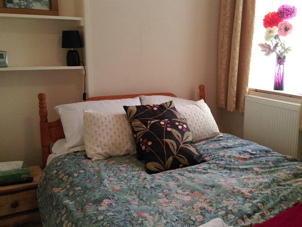 Holyhead Lodge Esterno foto